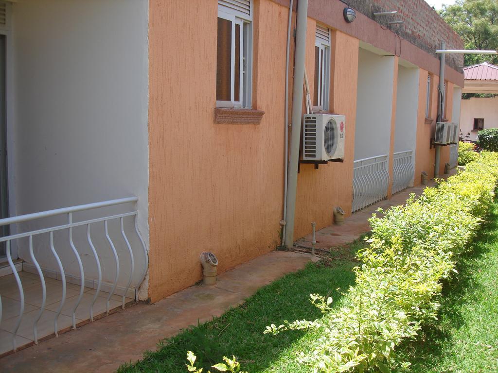 Wellsprings Hotel Gulu Exterior foto